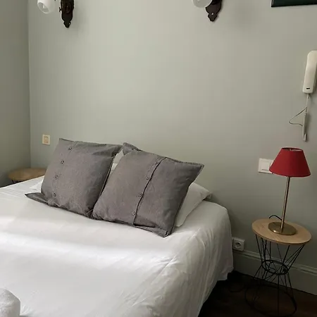 Saint Charles & Coliving 호텔 3*