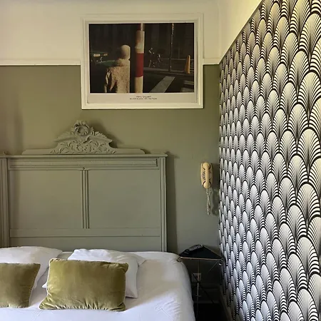 Saint Charles & Coliving