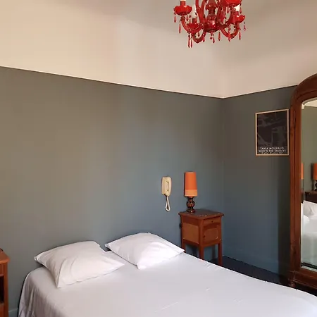 Saint Charles & Coliving Отель Биарриц