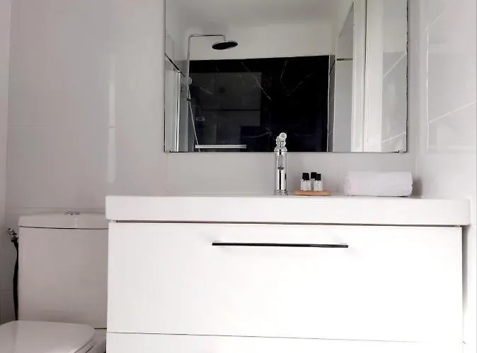 Saint Charles & Coliving