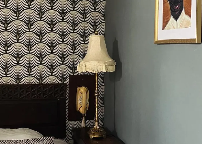 Отель Saint Charles & Coliving 3*