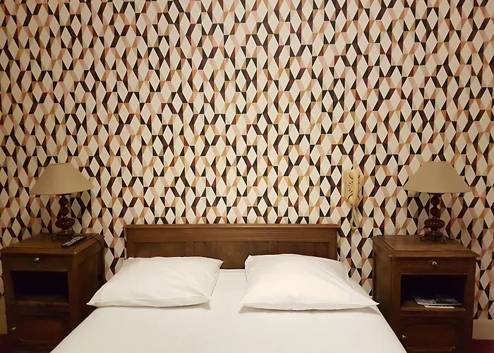 Saint Charles & Coliving Отель