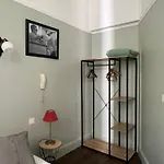 מלון Saint Charles & Coliving 3*
