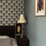 מלון Saint Charles & Coliving 3*