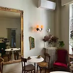 Saint Charles & Coliving 3*