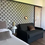 Saint Charles & Coliving 酒店