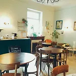 Saint Charles & Coliving 酒店