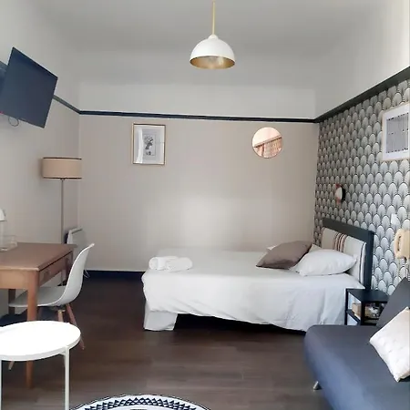Ξενοδοχείο Saint Charles Hotel & Coliving Biarritz 3*