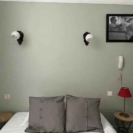 Отель Saint Charles & Coliving