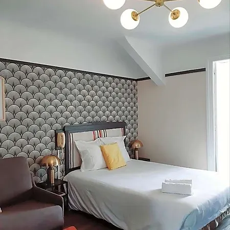 Saint Charles Hotel & Coliving Biarritz 3* Μπιαρίτζ