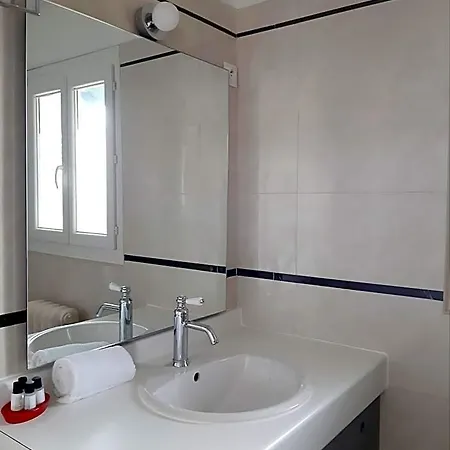 Saint Charles Hotel & Coliving Biarritz