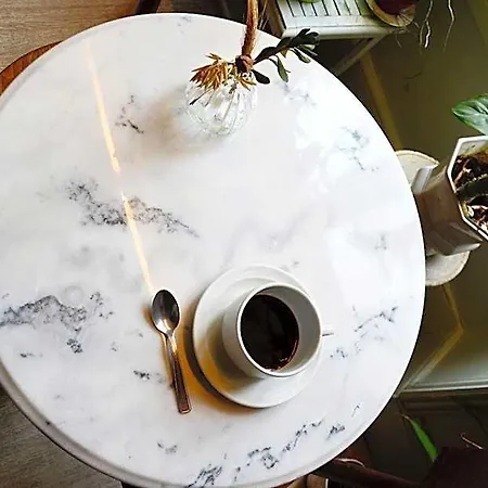 Saint Charles & Coliving Hotel