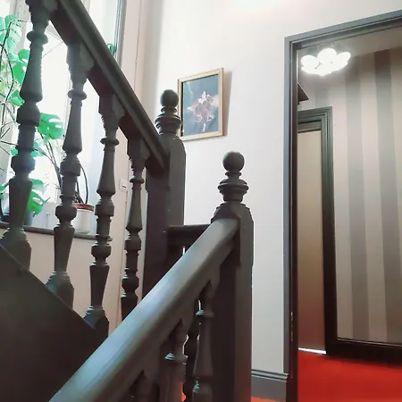 Saint Charles & Coliving Биарриц