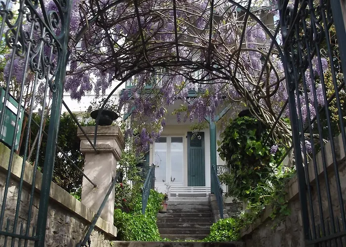 מלון Saint Charles & Coliving ביאריץ