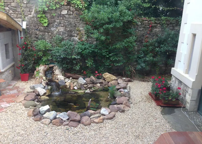 Saint Charles & Coliving 3* ביאריץ